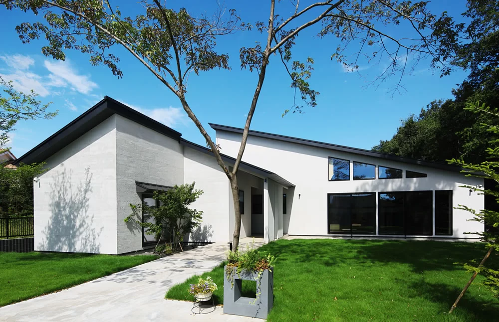 素材・形状を組み合わせた立体感のあるデザイン