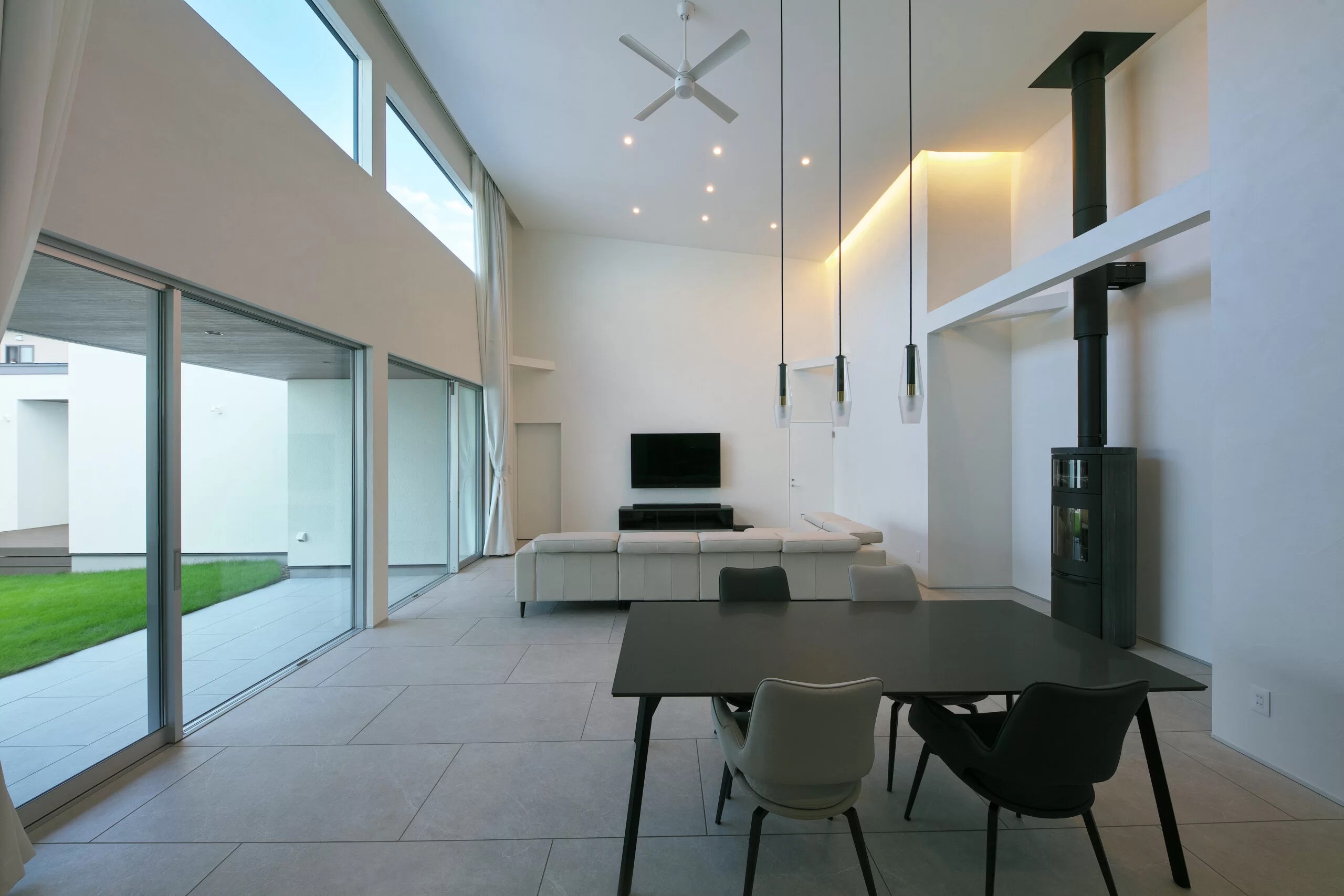 快適な吹き抜けリビングをつくるためのポイント