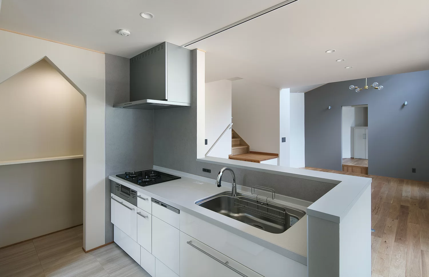 ペニンシュラキッチンとは？